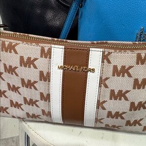 Mk